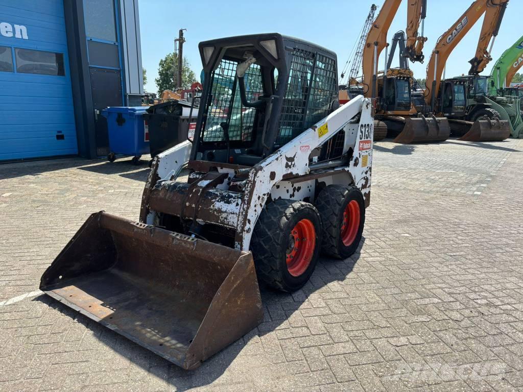 Bobcat S 130 Carregadoras de direcção deslizante