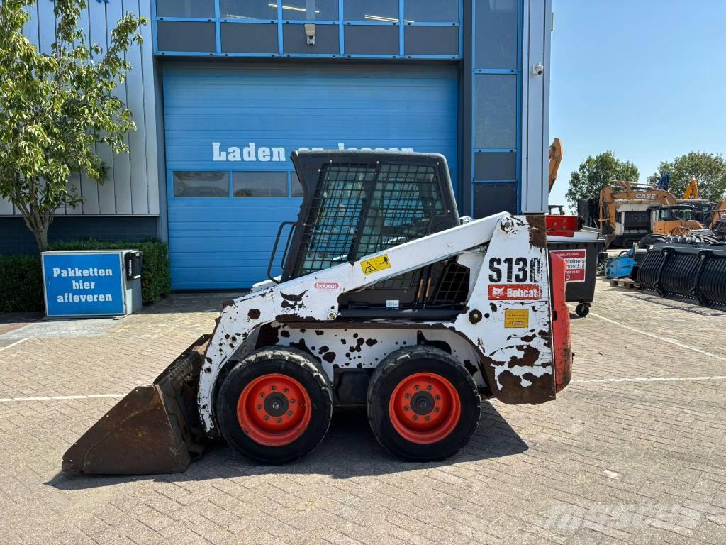 Bobcat S 130 Carregadoras de direcção deslizante