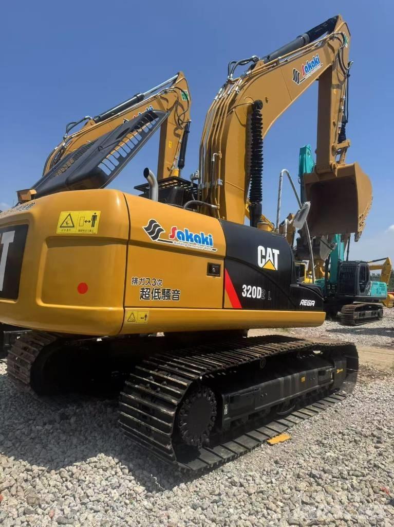 CAT 320d2 Escavadoras de rastos