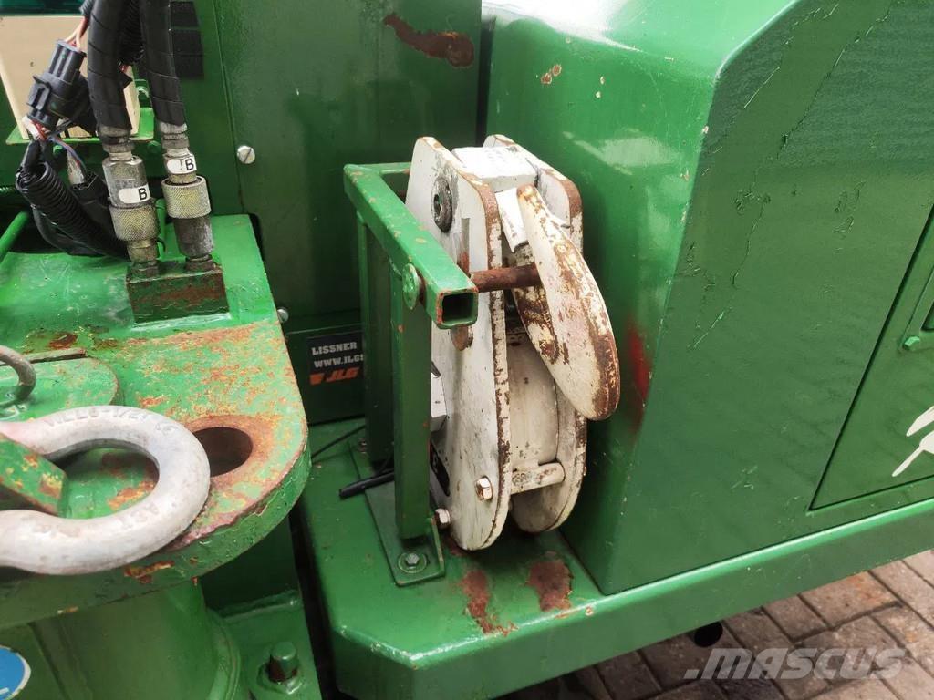 Unic URW 706 CDE Mini gruas