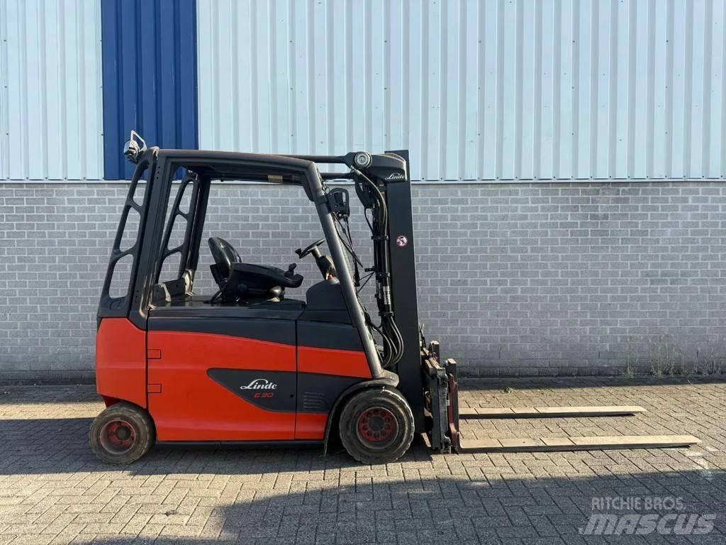 Linde E30HL-01/600 Empilhadores eléctricos