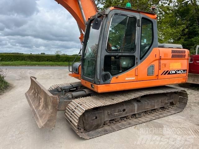 Doosan DX 140 LC Escavadoras de rastos