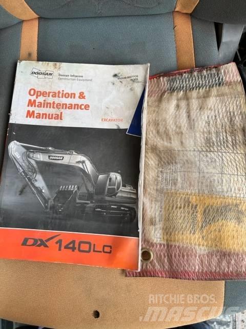Doosan DX 140 LC Escavadoras de rastos