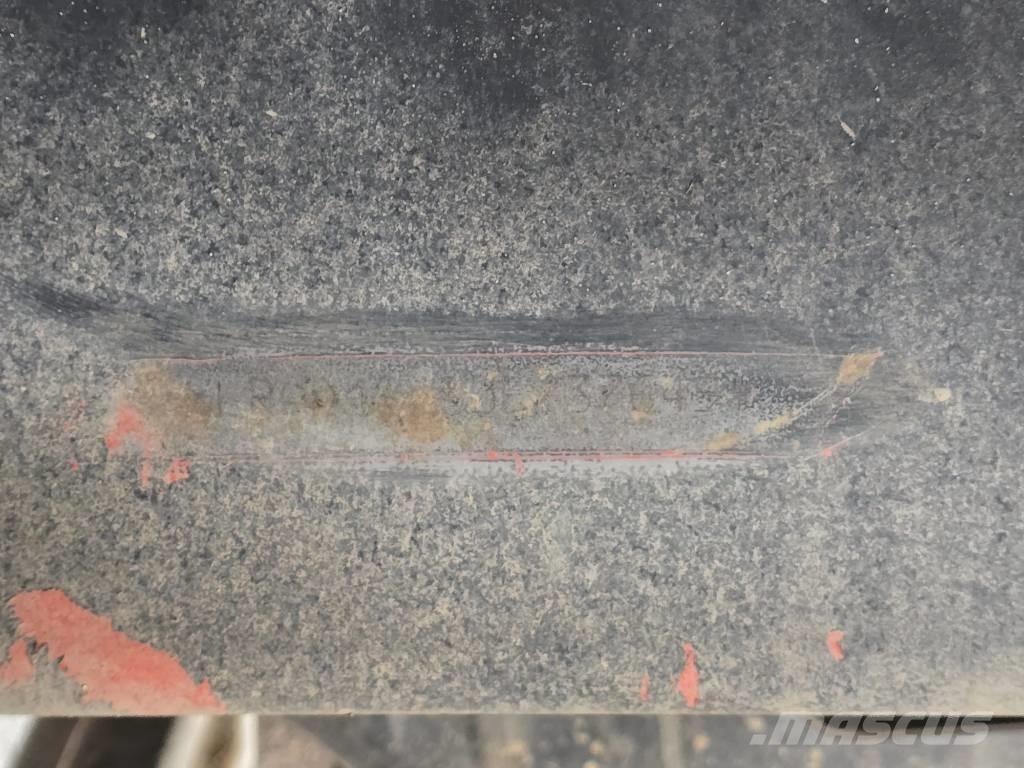 DAF XF 95.480 Camiões estrado/caixa aberta