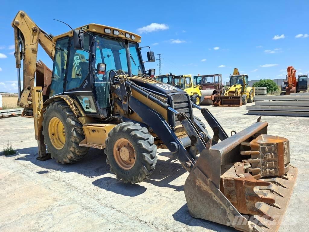 CAT 428 D Retroescavadoras