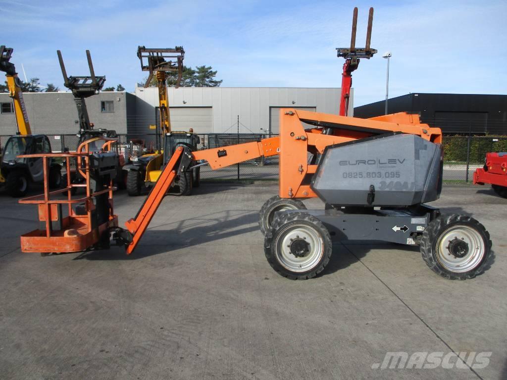 JLG 340 AJ (511) Plataformas de braço compactas auto-propulsão