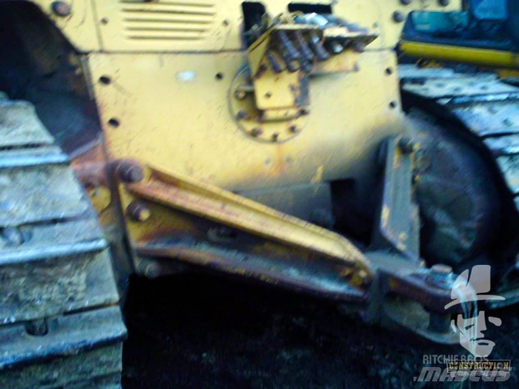CAT D 8 K Dozers - Tratores rastos