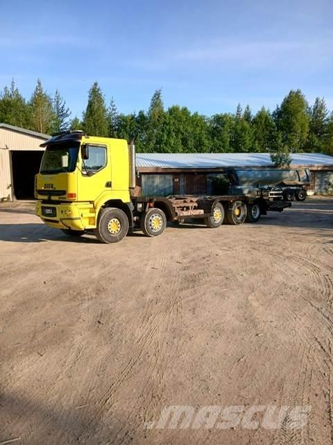 Sisu E11M Camiões de transporte de máquinas florestais