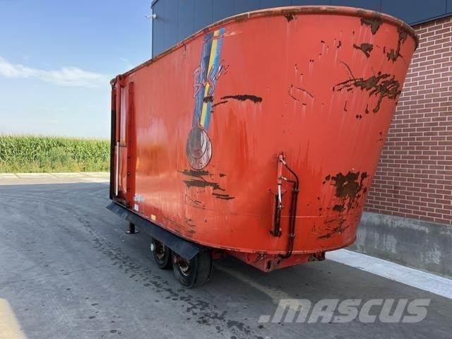 Peecon 24m³ Alimentadores de misturadoras