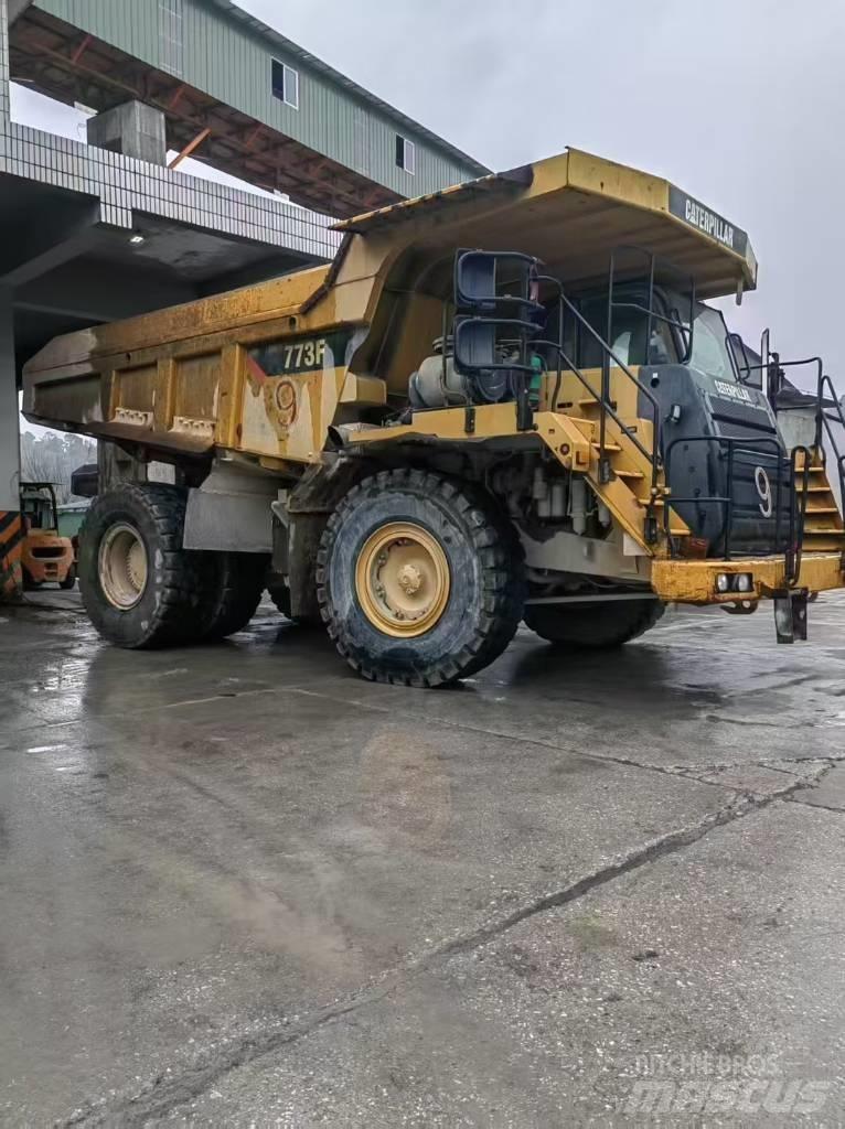 CAT 777E Camiões articulados