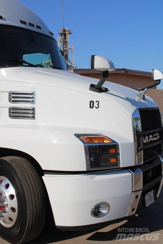 Mack Anthem Tractores (camiões)