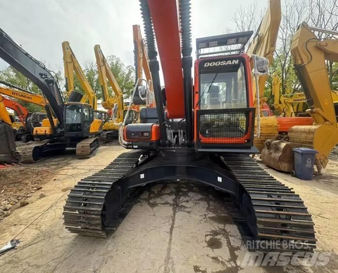Doosan DX300LC-9C Escavadoras de rastos
