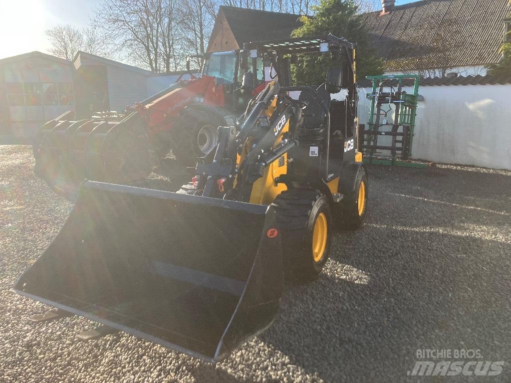 JCB 403 Carregadoras de direcção deslizante