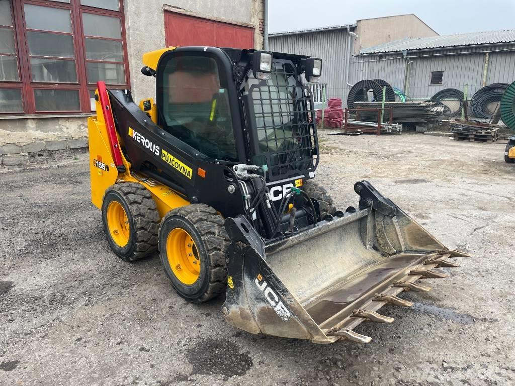 JCB 155 Carregadoras de direcção deslizante