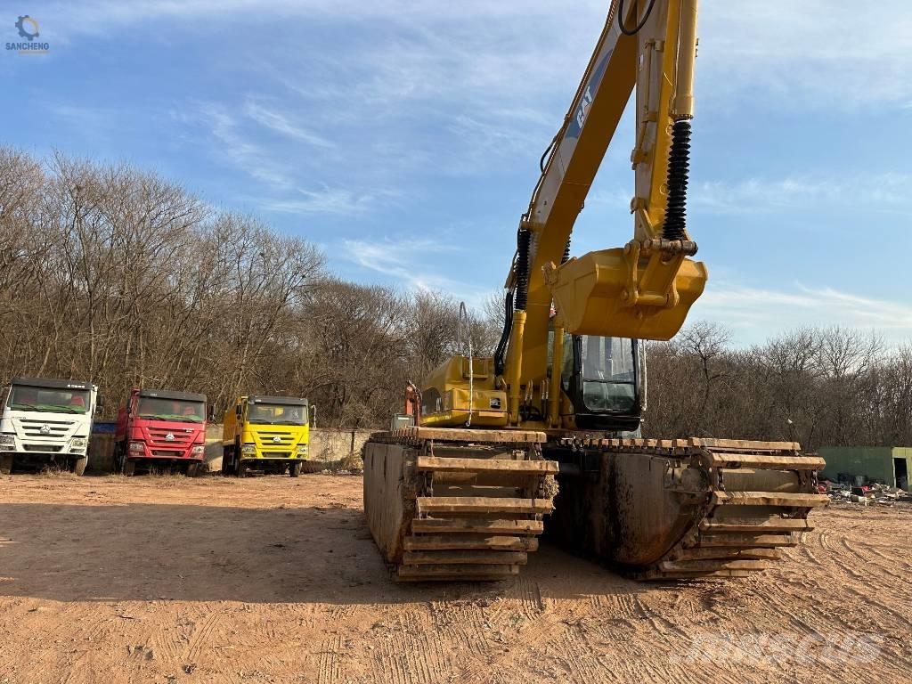 CAT 320CL Escavadoras anfíbias