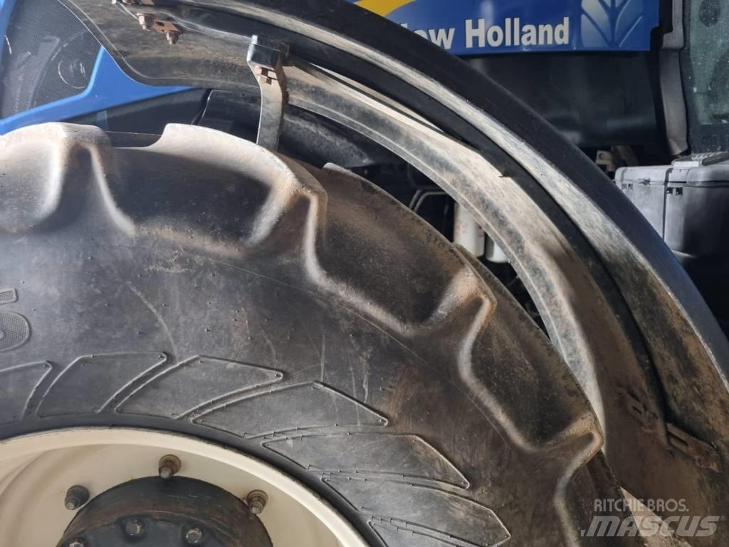 New Holland T 7060 Tratores Agrícolas usados
