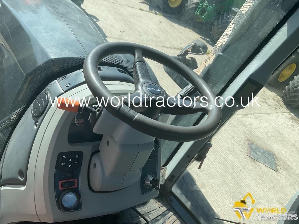 Valtra T 234 Tratores Agrícolas usados