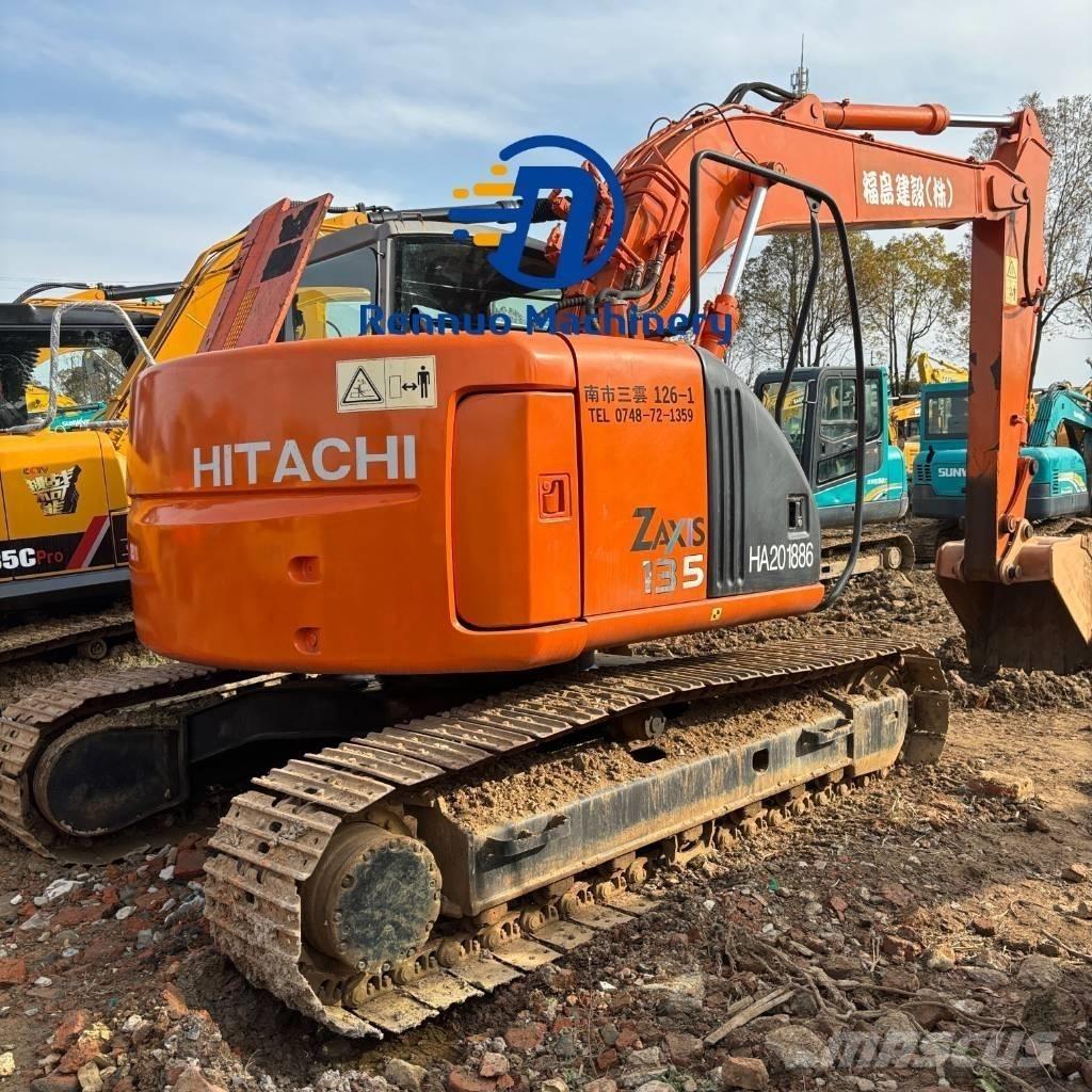 Hitachi ZX 135 US Escavadoras de rastos