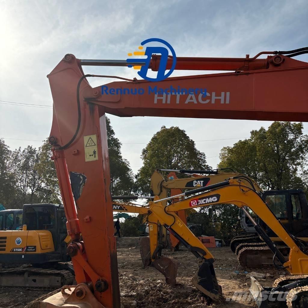 Hitachi ZX 135 US Escavadoras de rastos