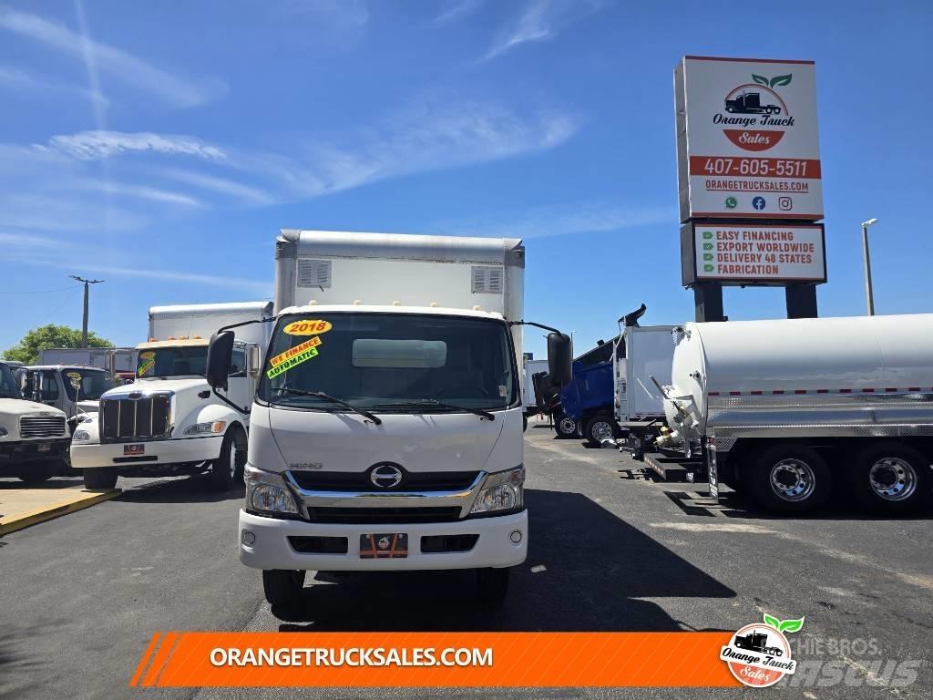 Hino 195 Camiões de caixa fechada