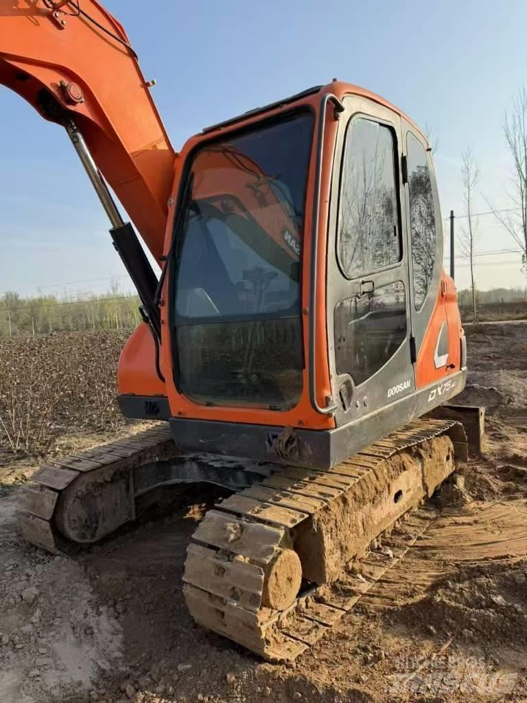 Doosan DX 75-9 C Escavadoras de rastos