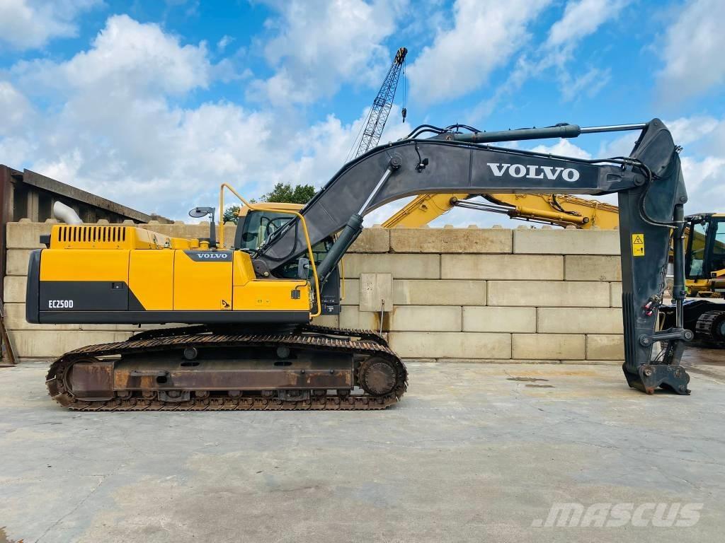 Volvo EC 250 D N L Escavadoras de rastos