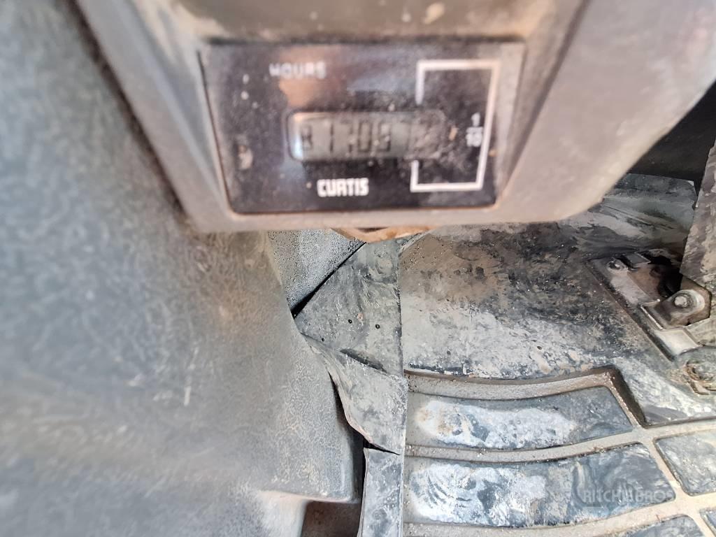 Doosan DL 300 Pás carregadoras de rodas