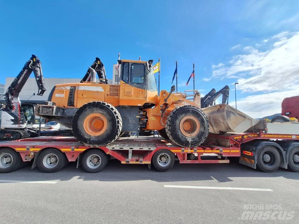 Doosan DL 300 Pás carregadoras de rodas