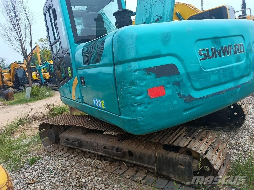 Sunward SWE 130 E Escavadoras de rastos
