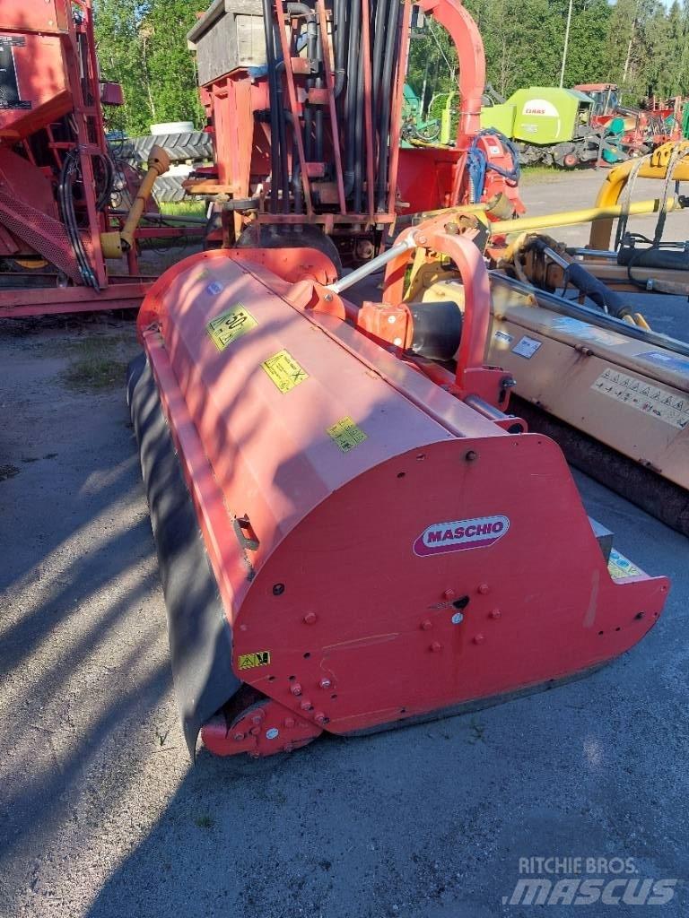 Maschio Tornado 280 Gadanheiras e cortadores de folhas para pastos