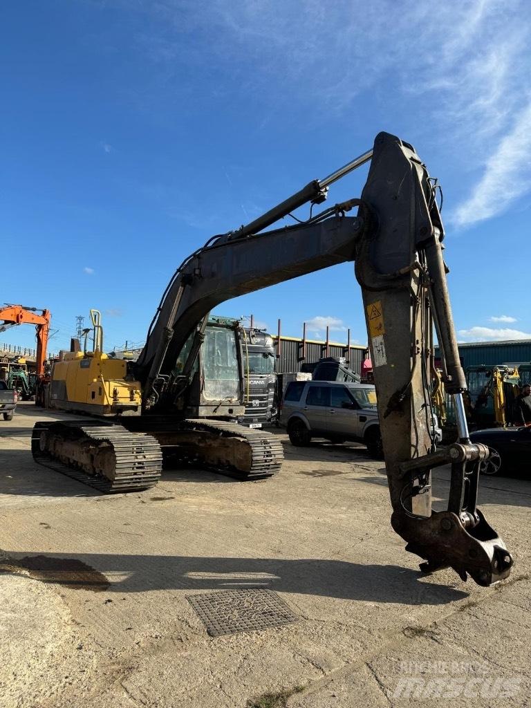 Volvo EC 220 DL Escavadoras de rastos