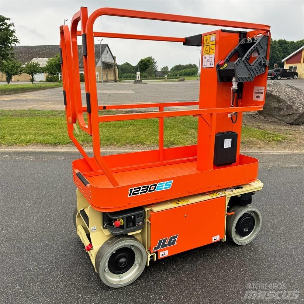 JLG 1230 ES Plataformas de Mastro Vertical
