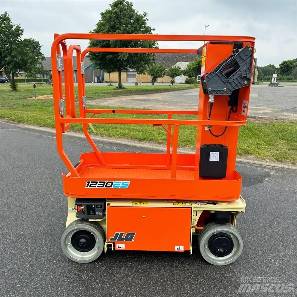 JLG 1230 ES Plataformas de Mastro Vertical