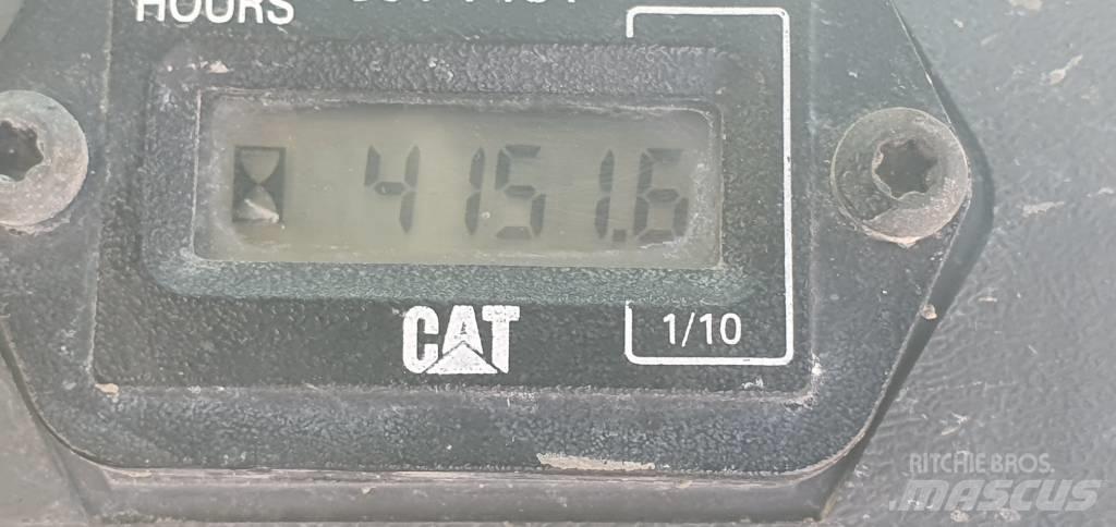 CAT 247 B 3 Carregadoras de direcção deslizante