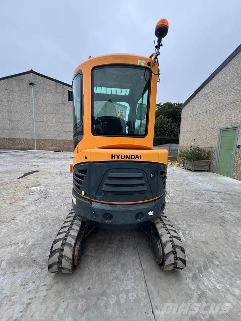 Hyundai R25Z Mini Escavadoras <7t