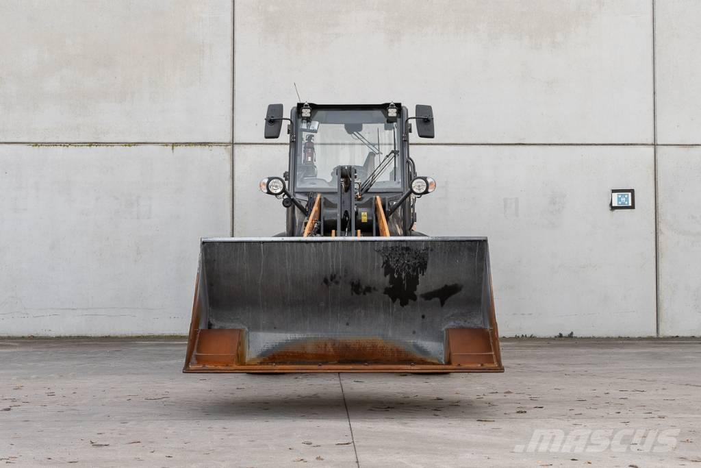 CASE 321 F Pás carregadoras de rodas