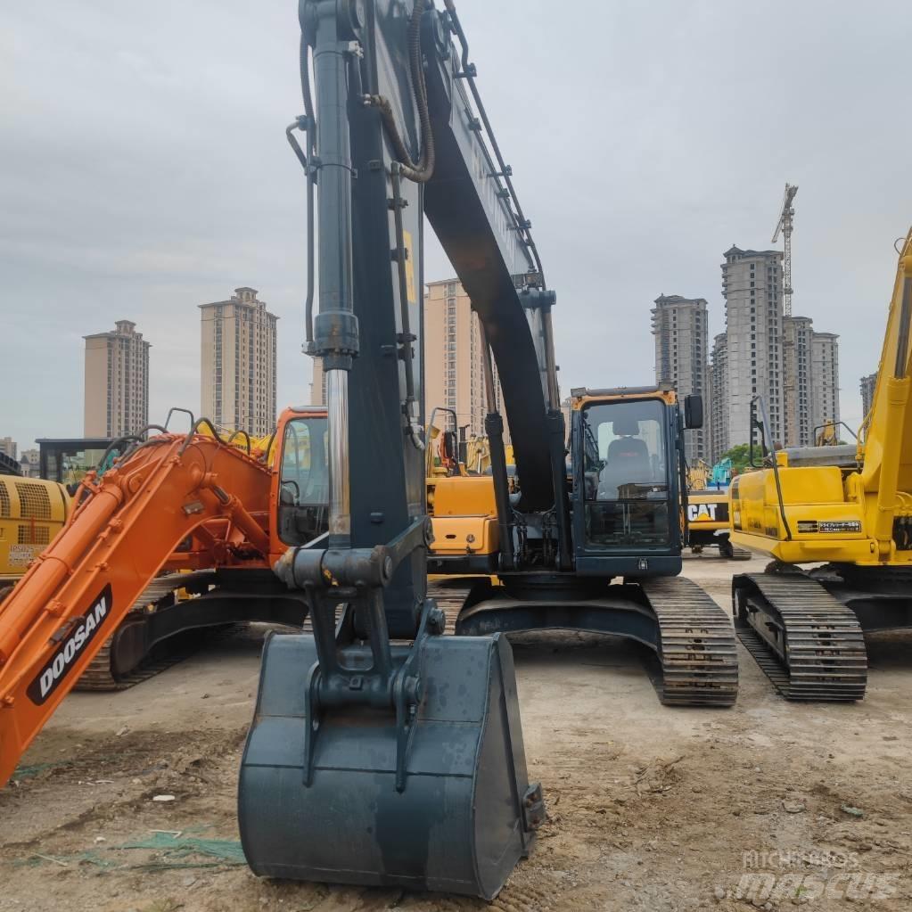 Hyundai R 225LC-9T Escavadoras de rastos