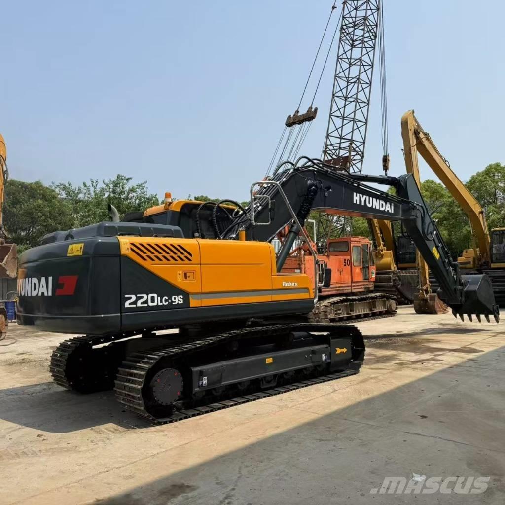 Hyundai R220LC-9S Escavadoras Midi 7t - 12t