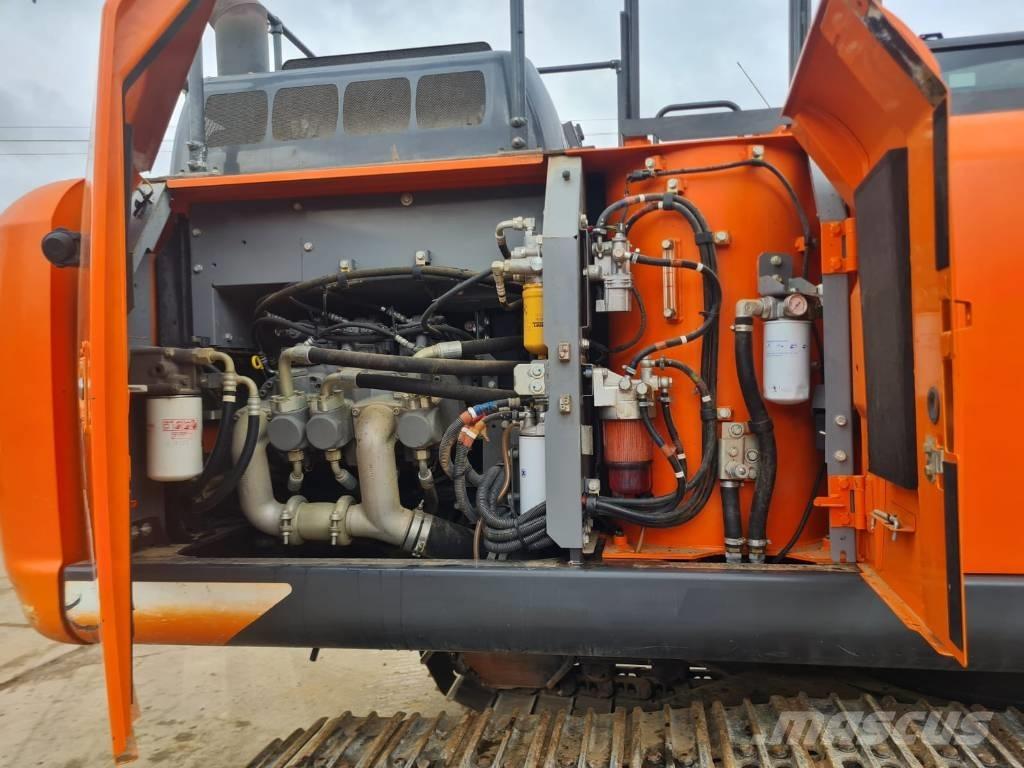 Hitachi ZX 210 LC-6 Escavadoras de rastos