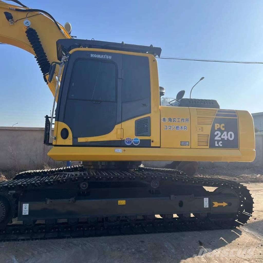 Komatsu PC 240-8N1 Escavadoras Midi 7t - 12t