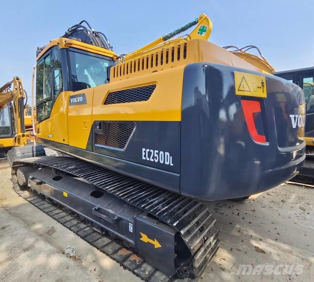 Volvo EC 250 D Escavadoras de rastos