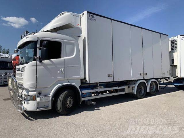 Scania R520 6x2 Camiões de caixa fechada