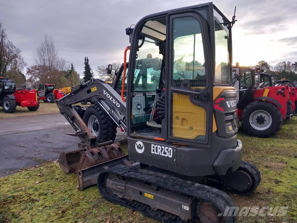 Volvo ECR 25 D Mini Escavadoras <7t