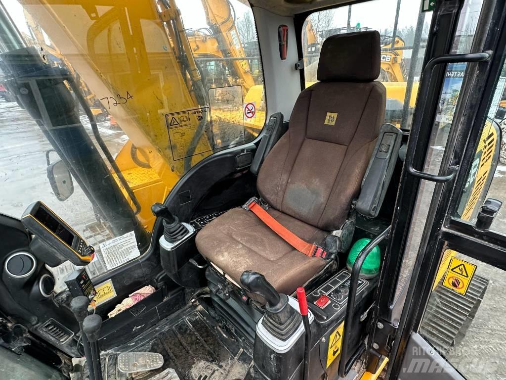 JCB JS 130 LC Escavadoras de rastos