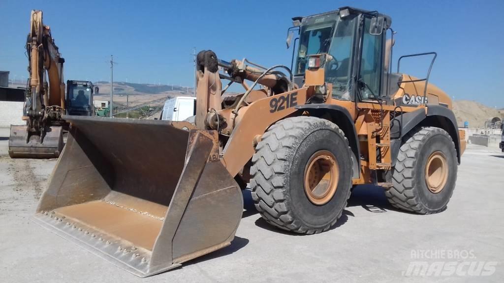 CASE 921 E Pás carregadoras de rodas