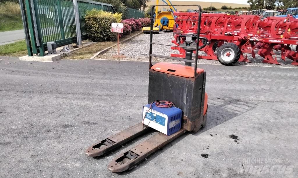 Toyota LWE180 Porta palettes