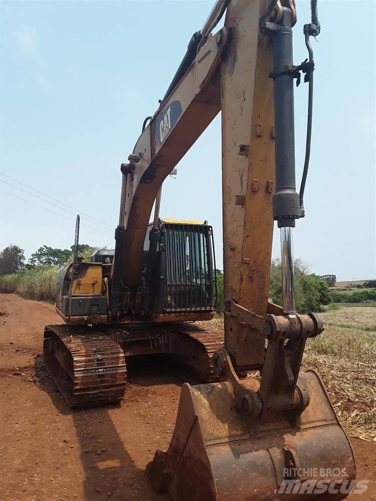 CAT 318D2L Escavadoras de rastos