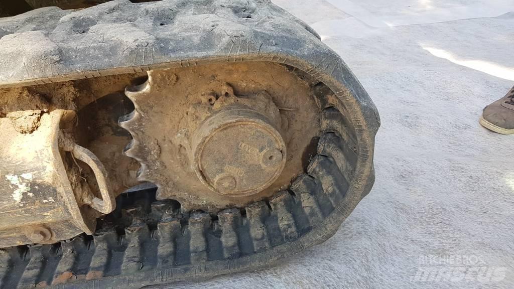 Komatsu PC24MR-5 Mini Escavadoras <7t