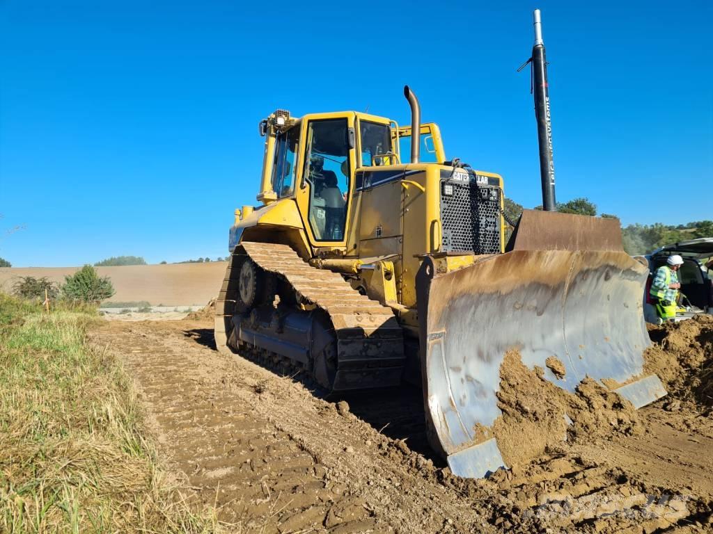 CAT D 6 N XL Dozers - Tratores rastos