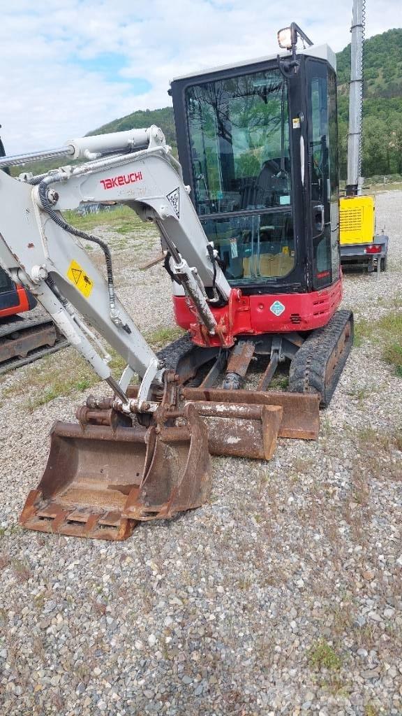 Takeuchi TB 23 R Mini Escavadoras <7t